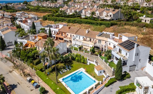 Haus in Estepona, Andalusien, Spanien 1