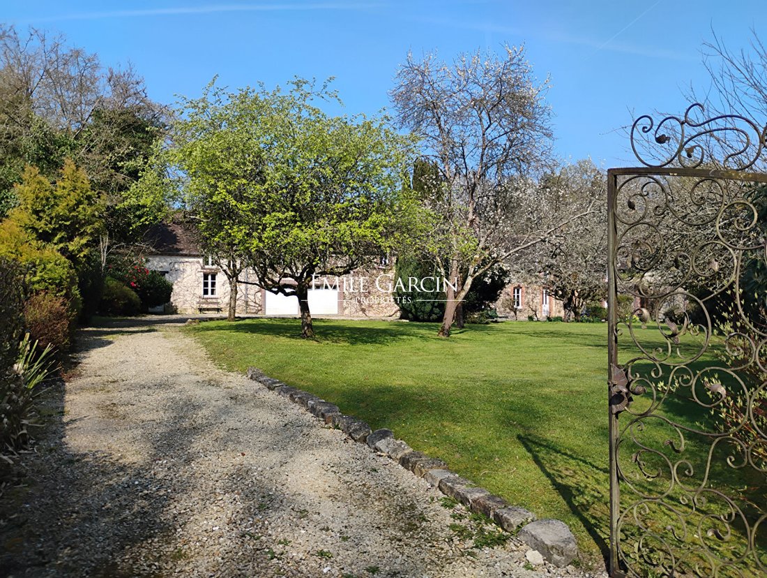 Villa in Donnemarie-Dontilly, Ile-de-France, France 1 - 16606539
