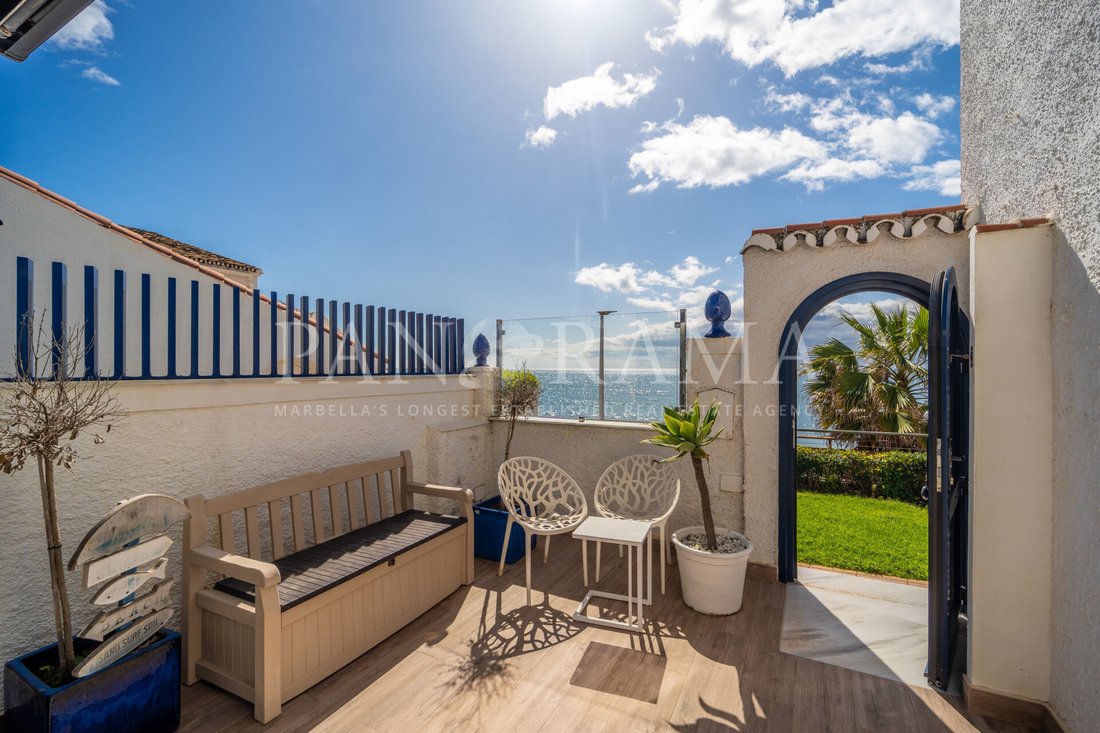 Townhouse in Gualdalmansa, Estepona, Andalusia 1 - 17396610