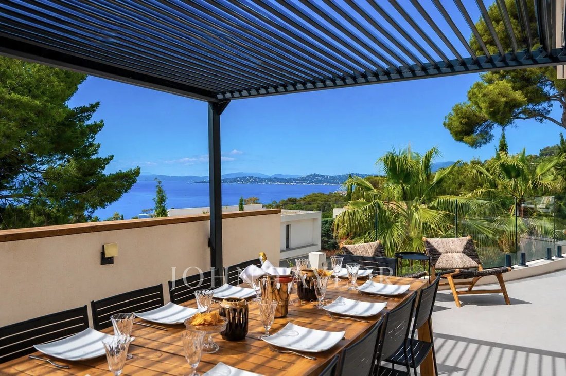 Estate in French Riviera, Provence-Alpes-Côte d'Azur, France 3 - 18023922