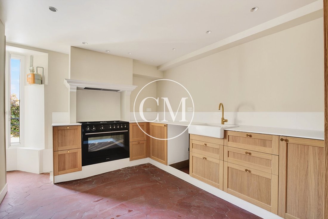 Apartment in Saint Louis, Versailles, France 1 - 18024285