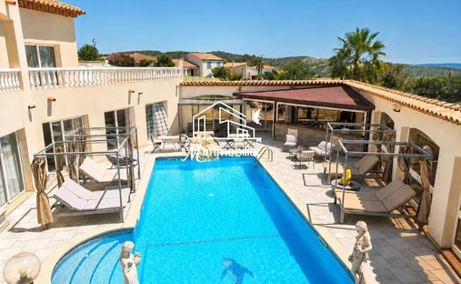 Estate in Cassayet, Narbonne, France 1