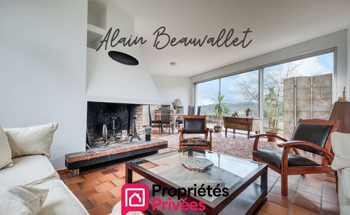 Villa in Saint-Cheron, Ile-de-France, France 1