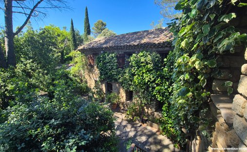 Villa in Zone Rurale Sud, Carpentras, France 1