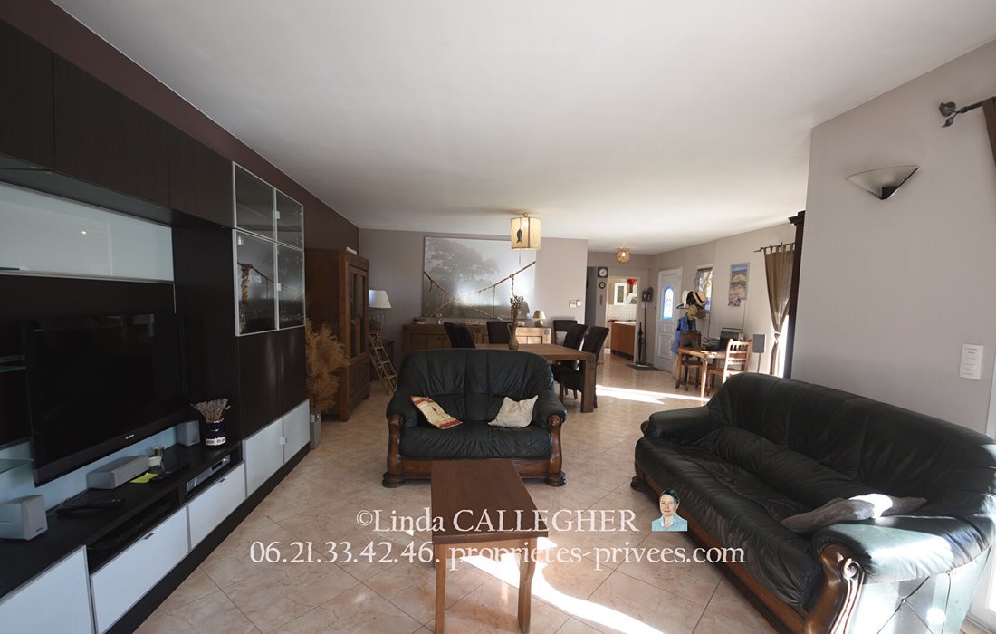 Villa in Roujan, Occitania, France 3 - 18024262