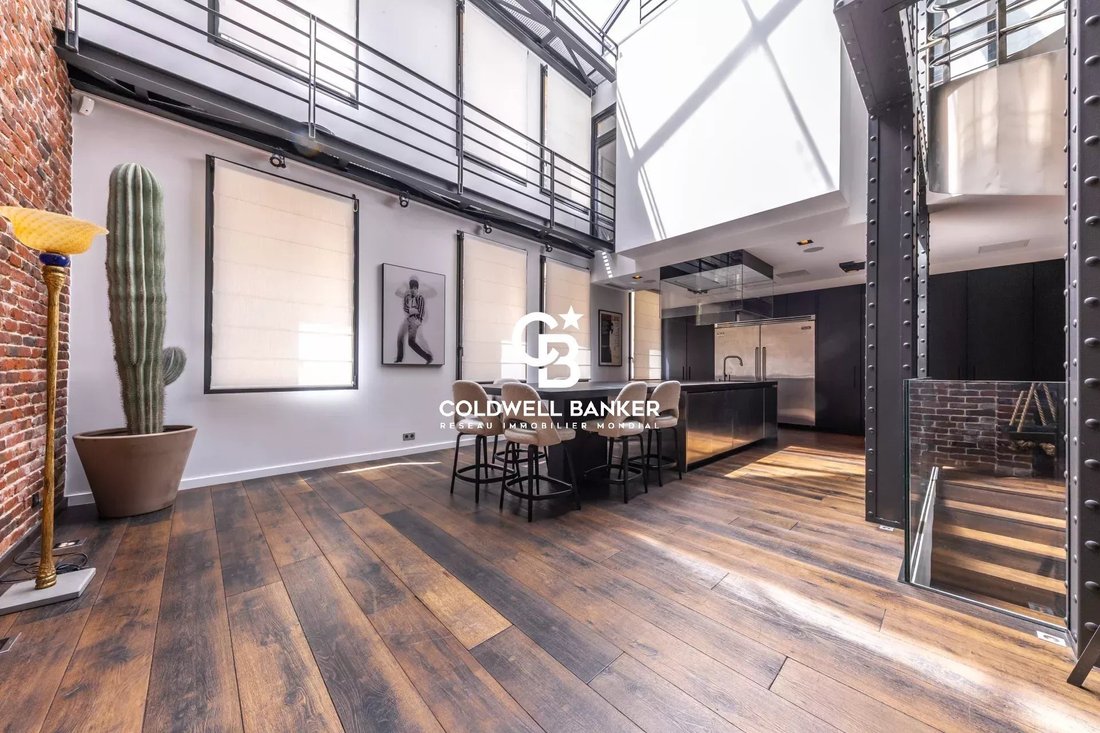 Estate in Courcelles-Wagram, Paris 17e Arrondissement, Paris 4 - 17984861