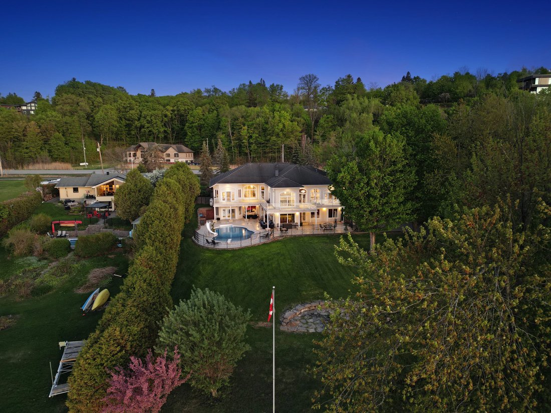 House in Ottawa, Ontario, Canada 2 - 18023984