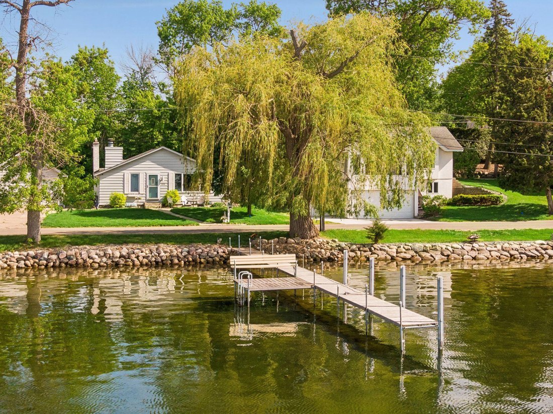 House in Wayzata, Minnesota, United States 4 - 18024556