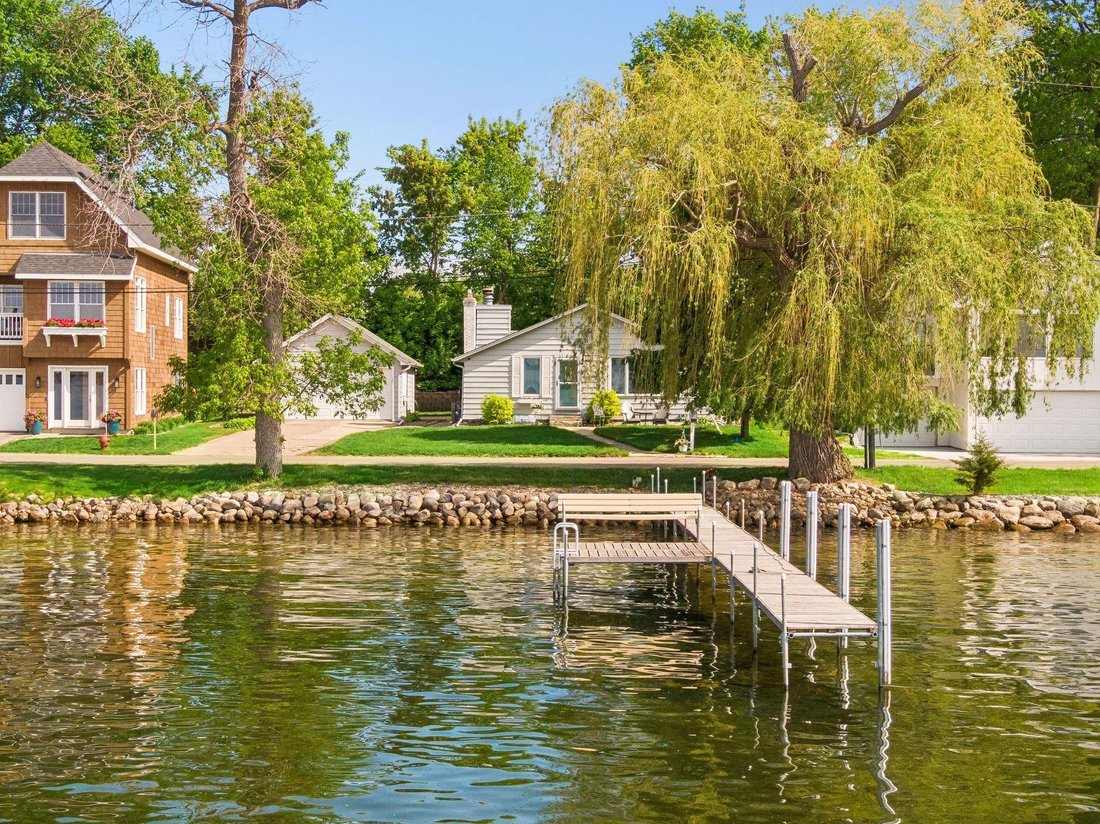 House in Wayzata, Minnesota, United States 5 - 18024556