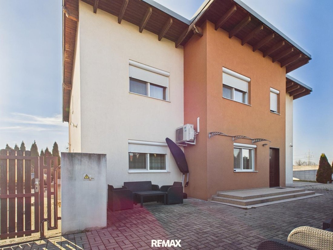 Parndorf, Burgenland, Austria 1 - 18024642