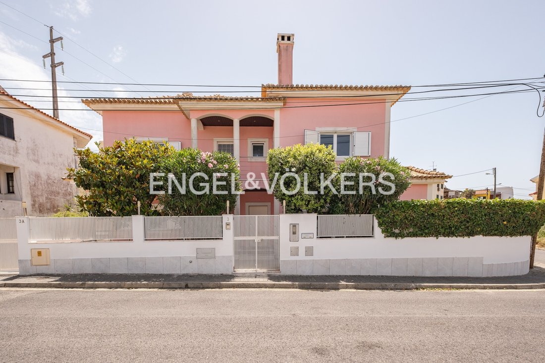 House in Porto Salvo, Lisbon, Portugal 1 - 18020726