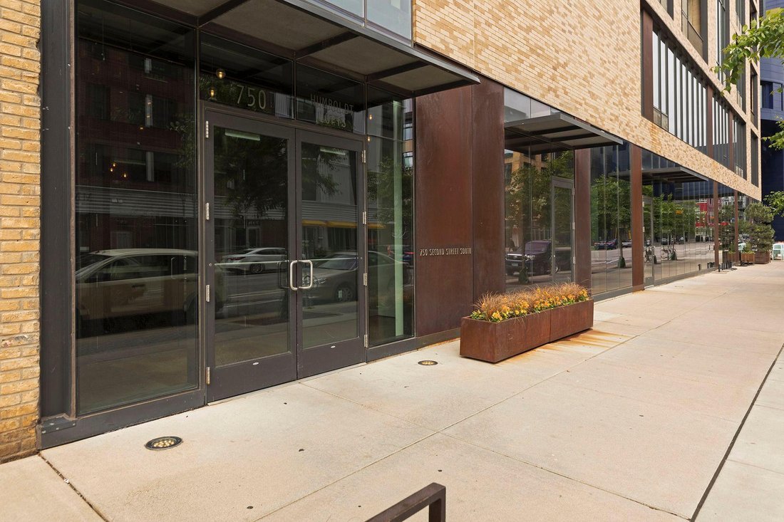 Condo in Minneapolis, Minnesota, United States 4 - 18024554