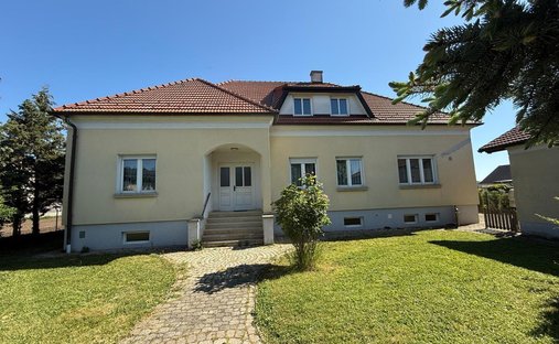 Zurndorf, Burgenland, Austria 1