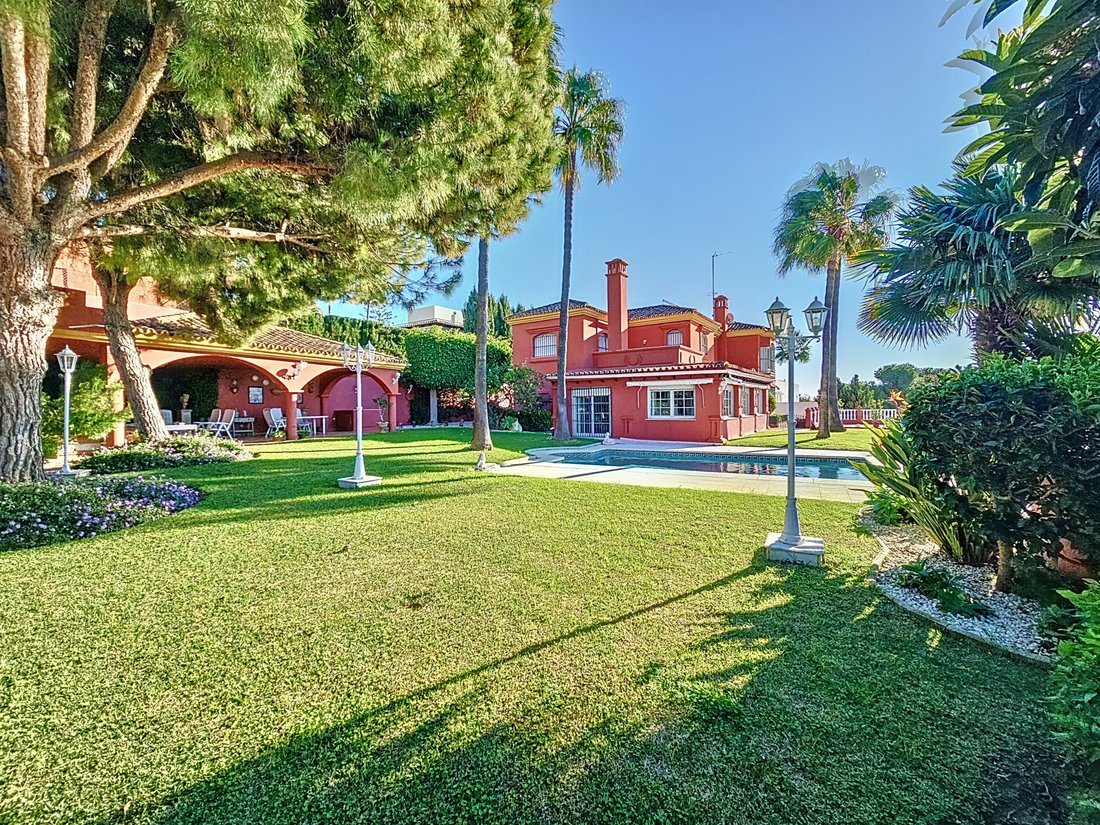 Villa in Estepona, Andalusia, Spain 3 - 15009880