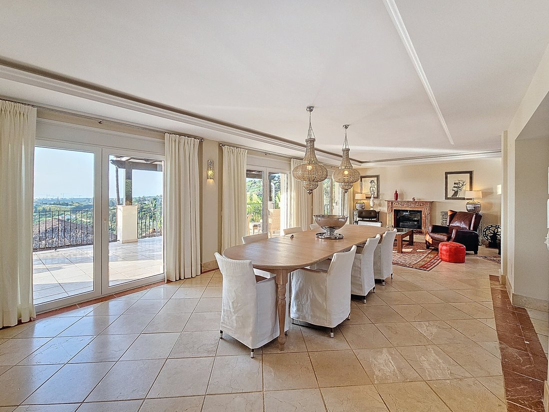 Villa in Estepona, Andalusia, Spain 2 - 15106226