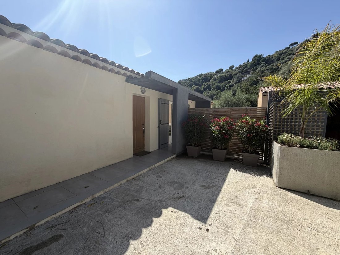Villa in Berre-les-Alpes, Provence-Alpes-Côte d'Azur, France 4 - 18024474