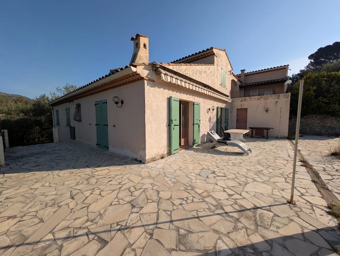 House in Drap, Provence-Alpes-Côte d'Azur, France 4 - 18024472