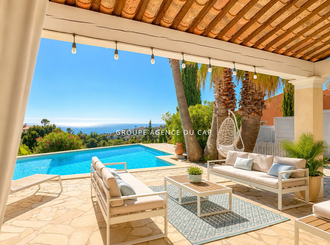 Villa in Les Issambres, Roquebrune-sur-Argens, France 3 - 16968981