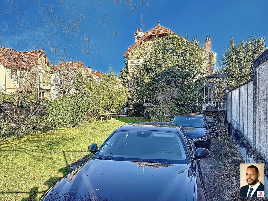 Villa in Vitry-sur-Seine, Ile-de-France, France 2 - 18024223