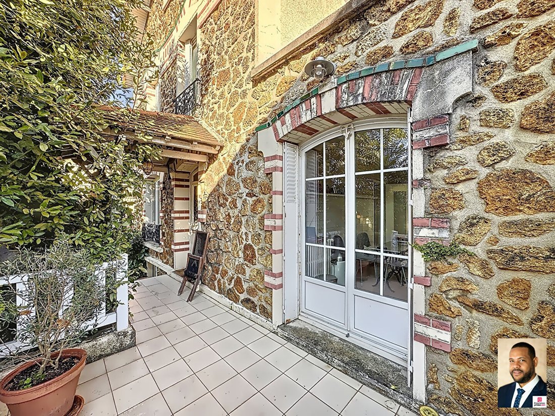 Villa in Vitry-sur-Seine, Ile-de-France, France 5 - 18024223