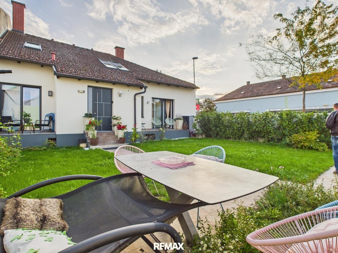 House in Deutsch-Wagram, Lower Austria, Austria 2 - 18024622