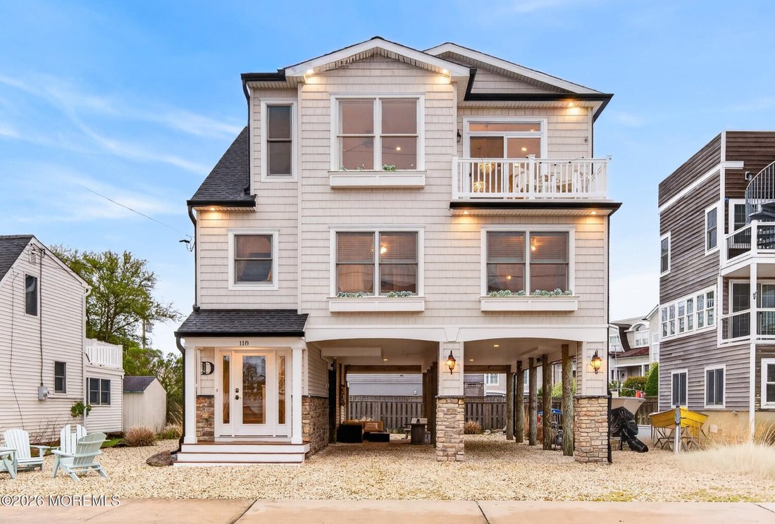 House in Ship Bottom, New Jersey, United States 1 - 18024646