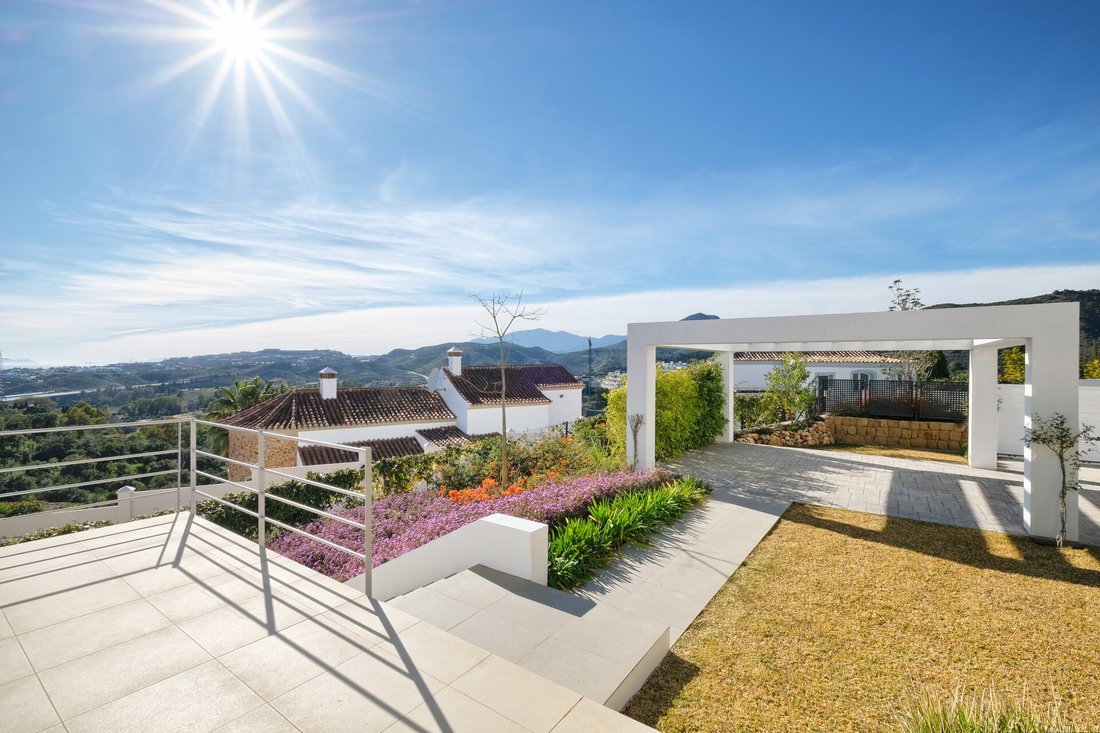 Villa in Benahavis, Andalusia, Spain 4 - 12634802