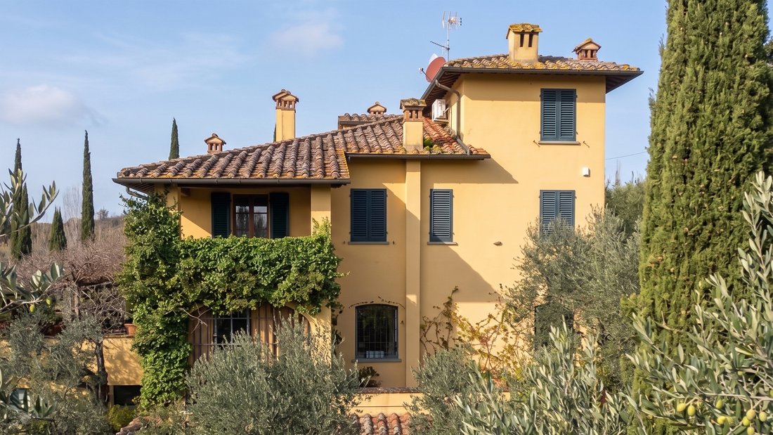 Villa in Poggio a Caiano, Tuscany, Italy 2 - 18025343