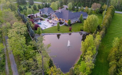 House in Pelham, Ontario, Canada 1
