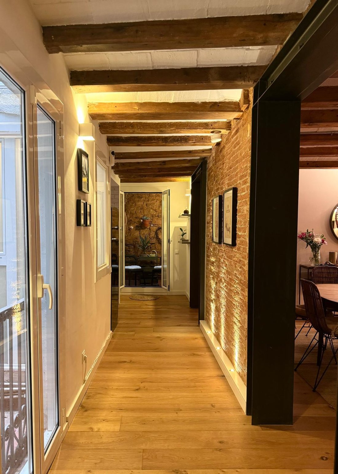 Apartment in Ciutat Vella, Barcelona, Spain 3 - 18025341