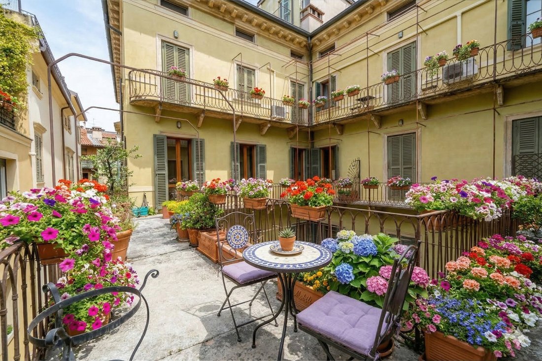 Apartment in Center, Verona, Veneto 1 - 18025223