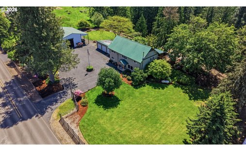 House in Estacada, Oregon, United States 1