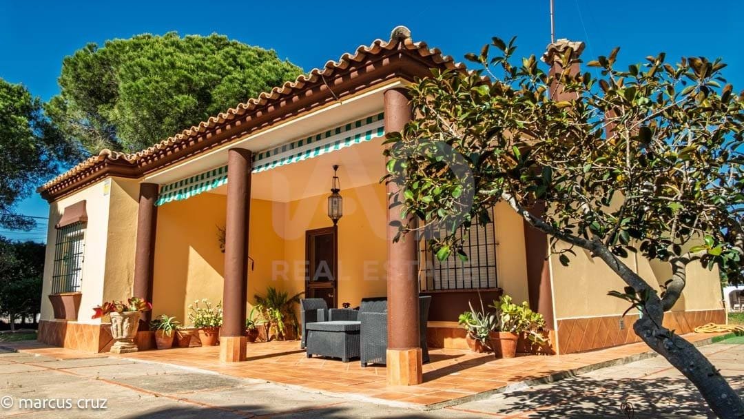 Chalet in Chiclana de la Frontera, Andalusia, Spain 5 - 17275194