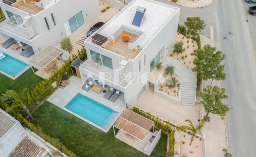 Villa in Santa Bárbara de Nexe, Algarve, Portugal 1