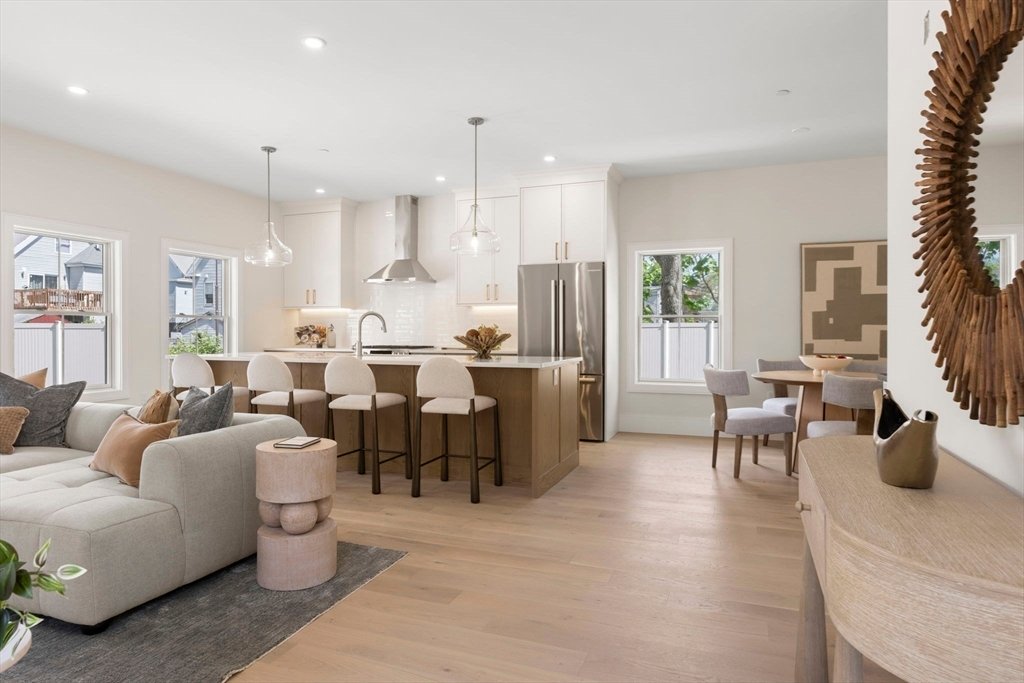 Condo in Somerville, Massachusetts, United States 1 - 17923645