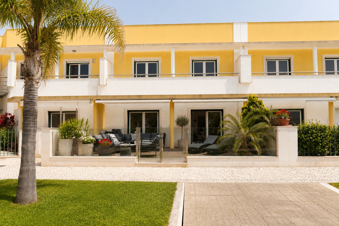 House in Carcavelos e Parede, Lisbon, Portugal 3 - 18025304