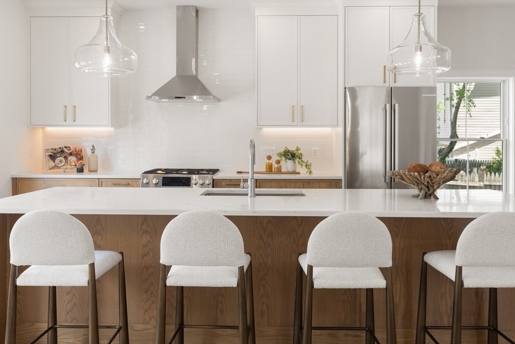 Condo in Somerville, Massachusetts, United States 2 - 17923645