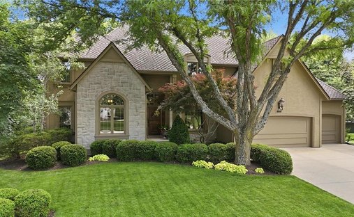 House in Overland Park, Kansas, United States 1