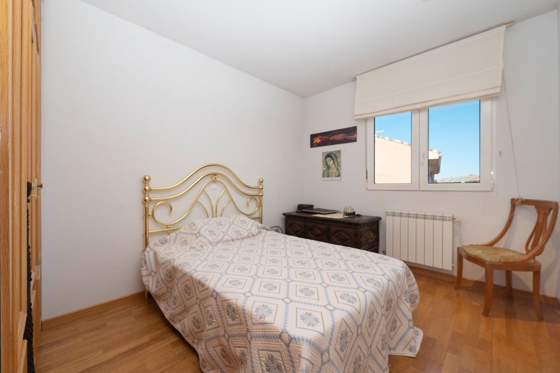 Chalet in Colmenar Viejo, Comunidad de Madrid, Spain 5 - 18025216