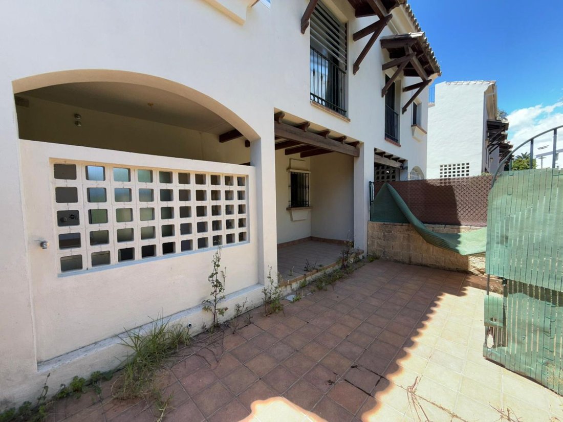 Chalet in Marbella, Andalusia, Spain 5 - 17441872