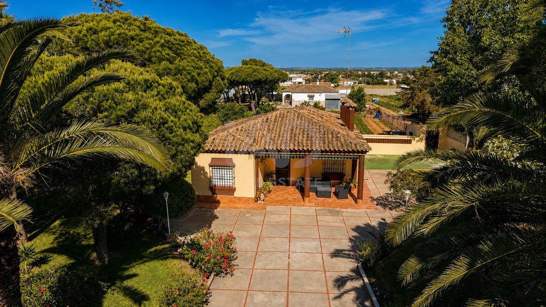 Chalet in Chiclana de la Frontera, Andalusia, Spain 2 - 17275194