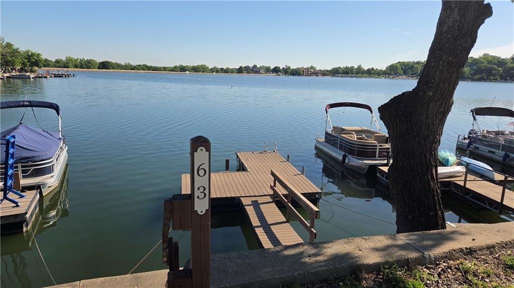 House in Lake Quivira, Kansas, United States 1 - 17354427