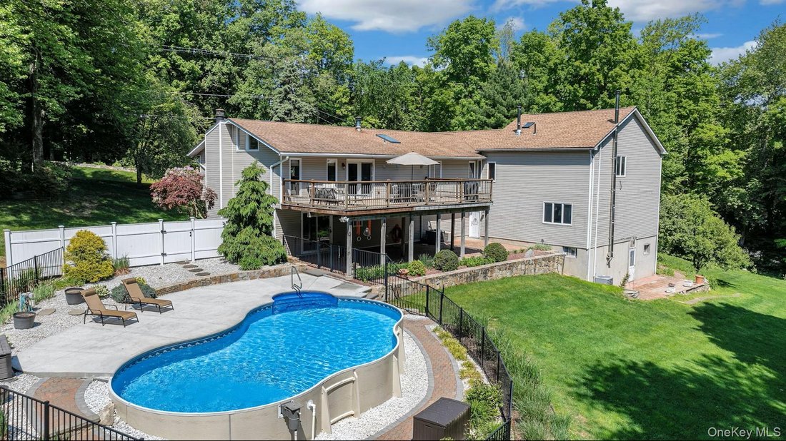 House in Carmel Hamlet, New York, United States 2 - 17490487