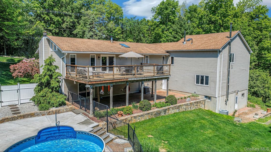 House in Carmel Hamlet, New York, United States 4 - 17490487