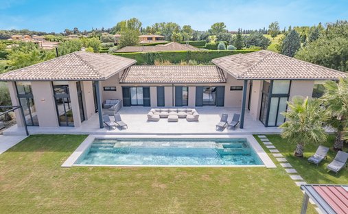 Casa en Navata, Cataluña, España 1