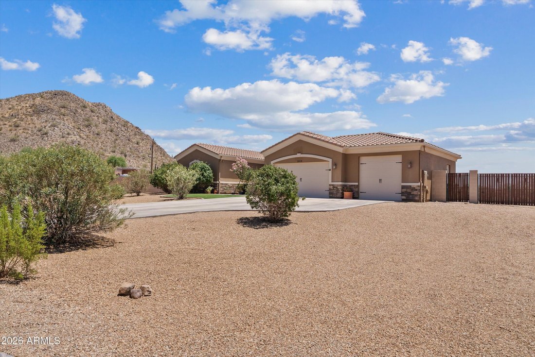 House in San Tan Valley, Arizona, United States 2 - 18024859
