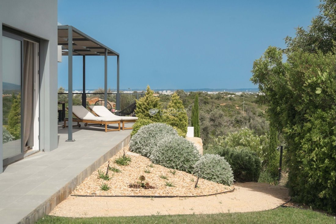 Villa in Carvoeiro, Algarve, Portugal 2 - 18025222