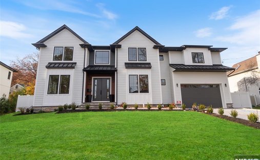 House in Paramus, New Jersey, United States 1