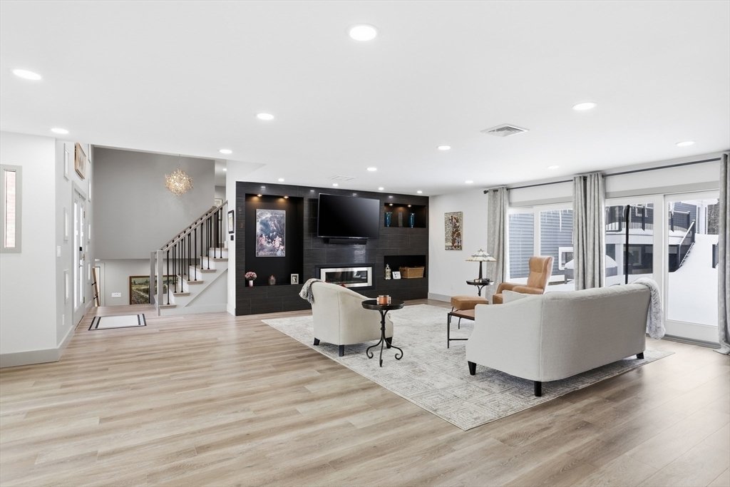 House in Dunstable, Massachusetts, United States 4 - 18025084