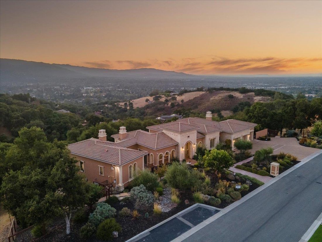 House in Los Gatos, California, United States 3 - 18025091